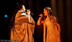 אוקראינה בחזרה ראשונה: אליונה אליונה וג'רי הייל על הבמה